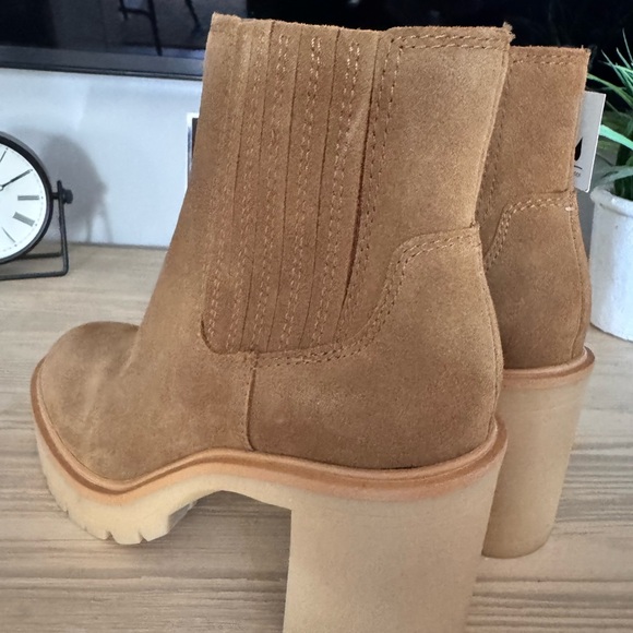 Dolce Vita Tan Suede Chelsea Block Heel Boots - Picture 5 of 5